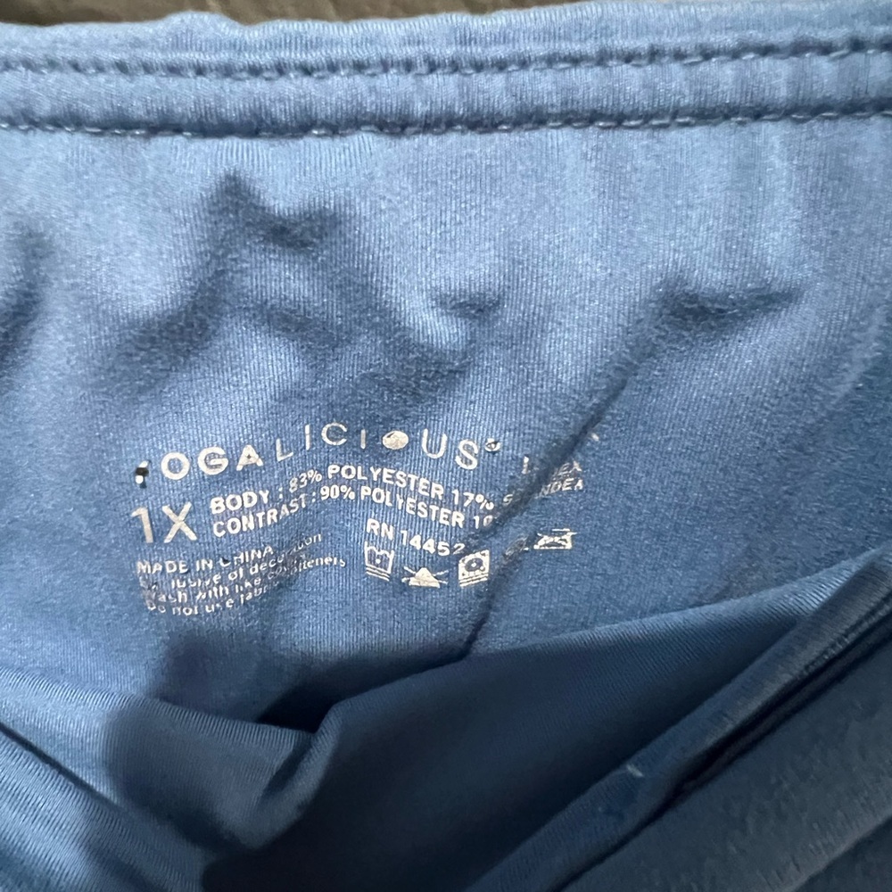 Yogalicious Blue Leggings Size 1X Luxe Line EUC Pockets Very Soft Great Workout - Picture 3 of 3